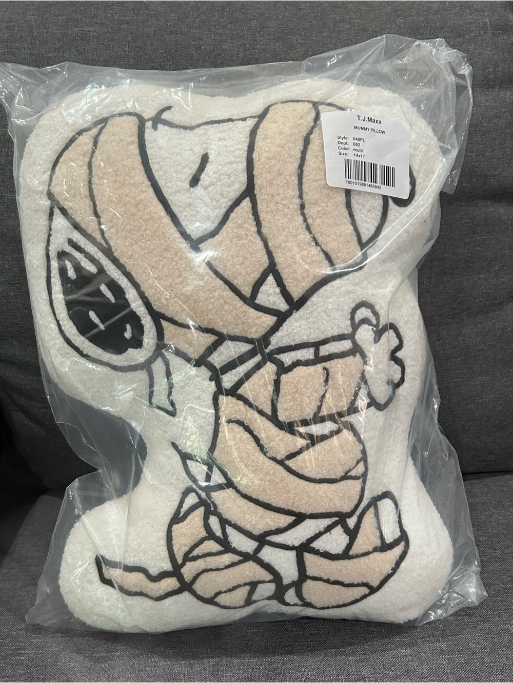 NWT Peanuts Halloween Mummy Snoopy Throw Pillow